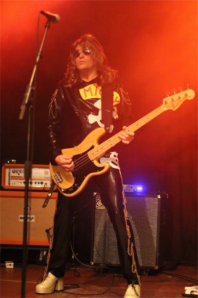 Stacks Image 1161887